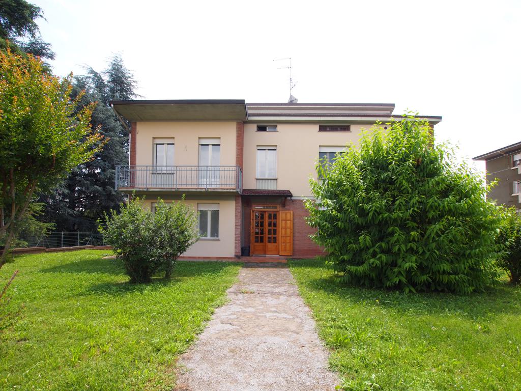 Rif. 2175 Bibbiano: Villa Singola con infinite possibilità!  € 420.000      