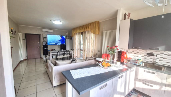Rif. 2188 Bibbiano: In Casa Singola Ampio Appartamento con 3 Camere da Letto  € 179.000 