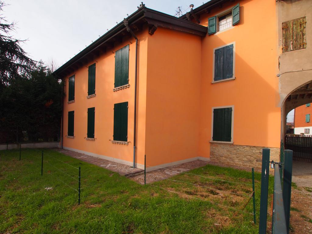 Rif.2199 Bibbiano: Appartamento al Piano Terra in casa singola € 119.000