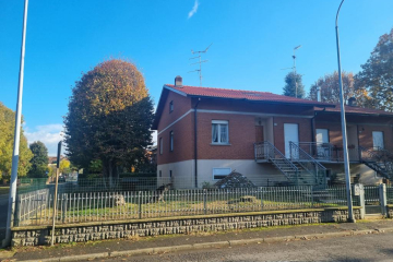 Rif.2200 Bibbiano: Villa Abbinata con Giardino Privato € 210.000  