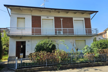 Rif. 2275 Bibbiano: Casa Singola con Giardino Privato e ampi spazi € 340.000 
